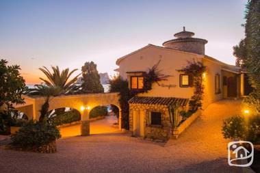 Abahana Villas Dauphin