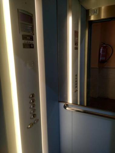 Hostal agripino y Restaurante asiático