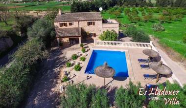 Es Lladoner Villa