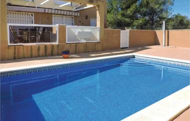 Stunning home in F-43893 Miami Platja w/ Outdoor swimming pool Outdoor swimming pool and 2 Bedrooms