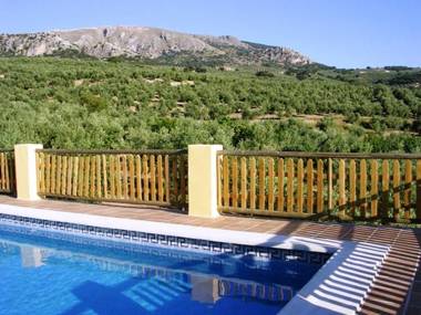 2 bedrooms house with private pool enclosed garden and wifi at Montefrio
