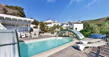 9 bedrooms villa with private pool jacuzzi and enclosed garden at Granada