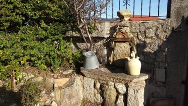 Itxi y Jamin - Chalet con vistas a la Ria de Vigo