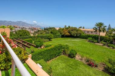 Malibu Mansions Condo 5 by Rafleys