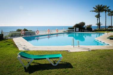 Holidays2Riviera Sea Side Front Beach