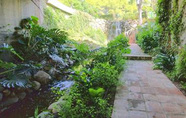 Miraflores Resort Studios