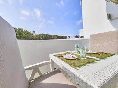 Cubo's Calahonda Beachfront