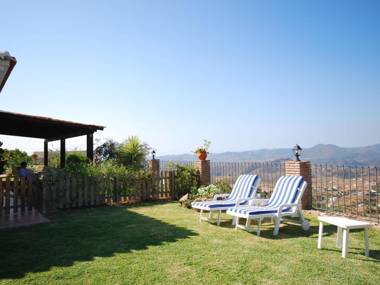 Detached house in mountain setting with great views in Mijas