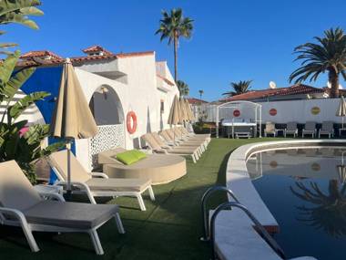 Rainbow Golf Bungalows Gay Men-only Resort