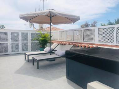 Bungalow Deluxe Pasito Blanco