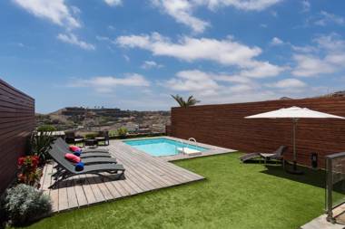 Villa Sunset Golfers