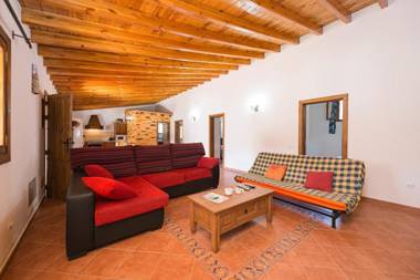 AMAZING TYPICAL CANARY RURAL HOUSE