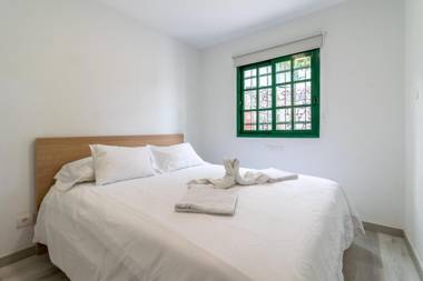 Flatguest Einstein + Pool + BBQ + 2 Bdr