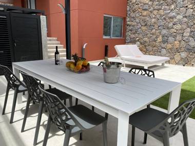 Calm ocean views by CanariasGetaway