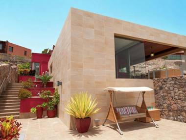 Luxurious Villa in Canary Islands close to the Seabeach