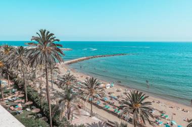 Aparthotel Puerto Azul