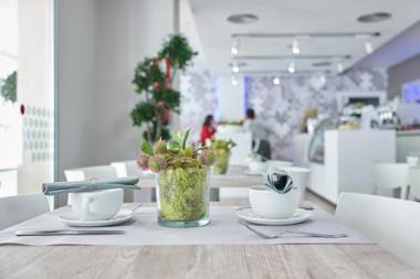 Benabola Hotel & Suites