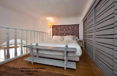 A relaxed bohemian vibe in Old town