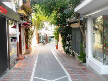 A relaxed bohemian vibe in Old town