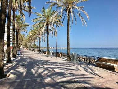 GRAN MARBELLA APARTMENTS by Coral Beach