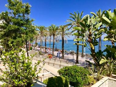 GRAN MARBELLA APARTMENTS by Coral Beach