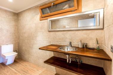 Puerto Banus first line with sea and Marina views