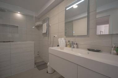 Villa Costabella Marbella at the beach