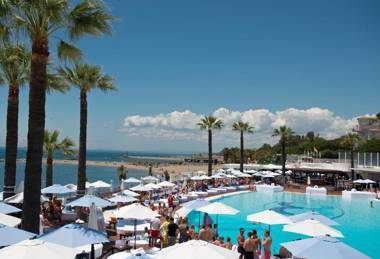 Beachfront Puerto Banus