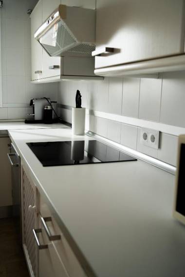 Modern beachside Penthouse with amazing sea views