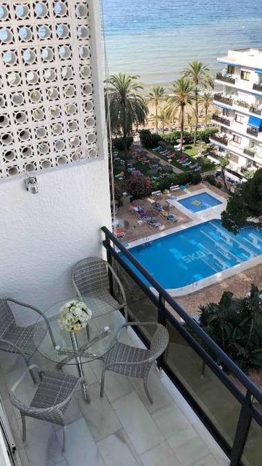 Skol 508 West Facing Duplex Apartment with Amazing Sea Views