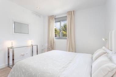 Janssun Cabopino Luxury Apartment by GHR Rentals