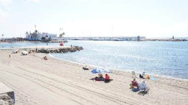 Skol 302 Super One-bedroom Duplex with Sea Views