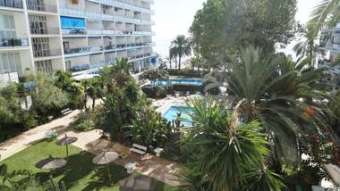 Skol 617 Beachfront Two-bedrooms Duplex With Sea Views