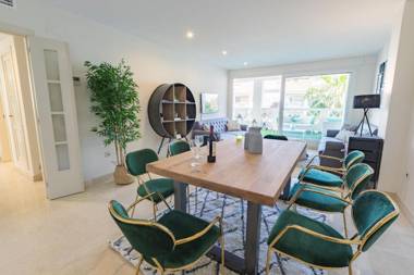 LAS CAÑAS BEACHFRONT HAVEN