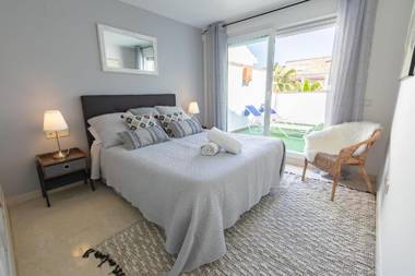 LAS CAÑAS BEACHFRONT HAVEN