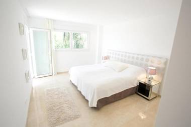 24550-EXQUISITE VILLA NEAR BEACH - HEATED POOL