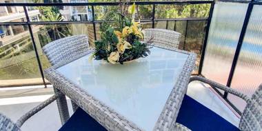 SKOL 424 Stunning One-bedroom apartment with sea views