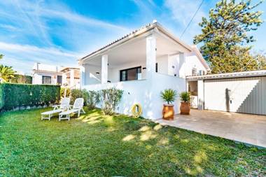 Cozy holiday home in the beach