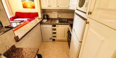 SKOL 335. Fantastic Beachfront Apartment Facing South.