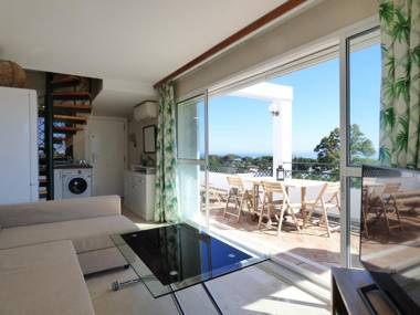 Jardines de Artola Penthouse - EaW Homes