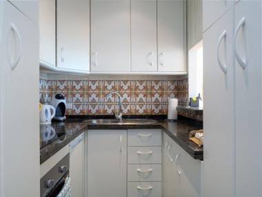 Skol 937B by Completely Marbella