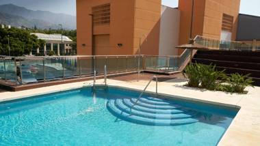 Roy Boston - Luxury Apartment