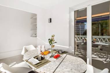 Lujoso Apartamento de 2 dormitorios en Banús