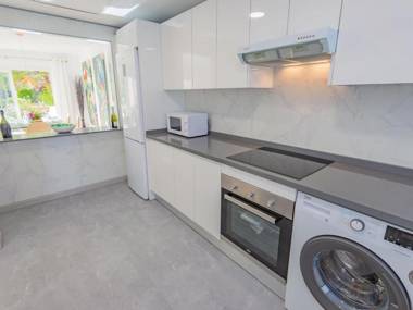 Elegant and bright townhouse · The family Golf getaway ·