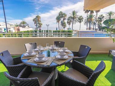 LUXURY WATERFRONT FLAT · Recently Renovated 3 bedrooms ·