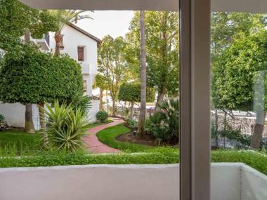 SOPHISTICATED FLAT NEXT TO LUXURIOUS PUERTO BANÚS