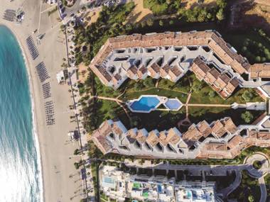 BEACHFRONT QUIET RESORT WITH PRIVATE BEACH ACCESS