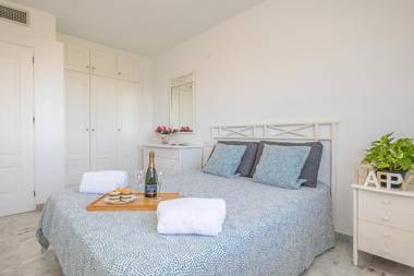 Pool Apartment Napoleon Close To Sea