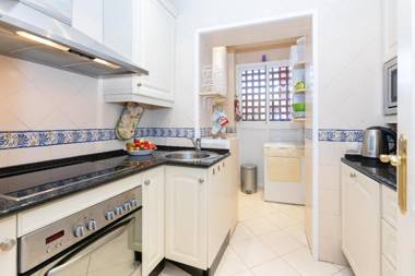 Elviria Luxury beach side sleep 6