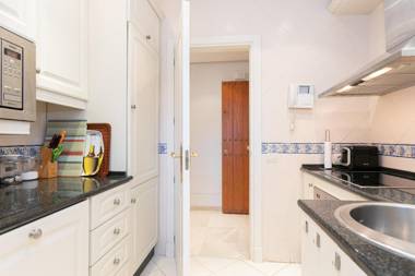 Elviria Luxury beach side sleep 6